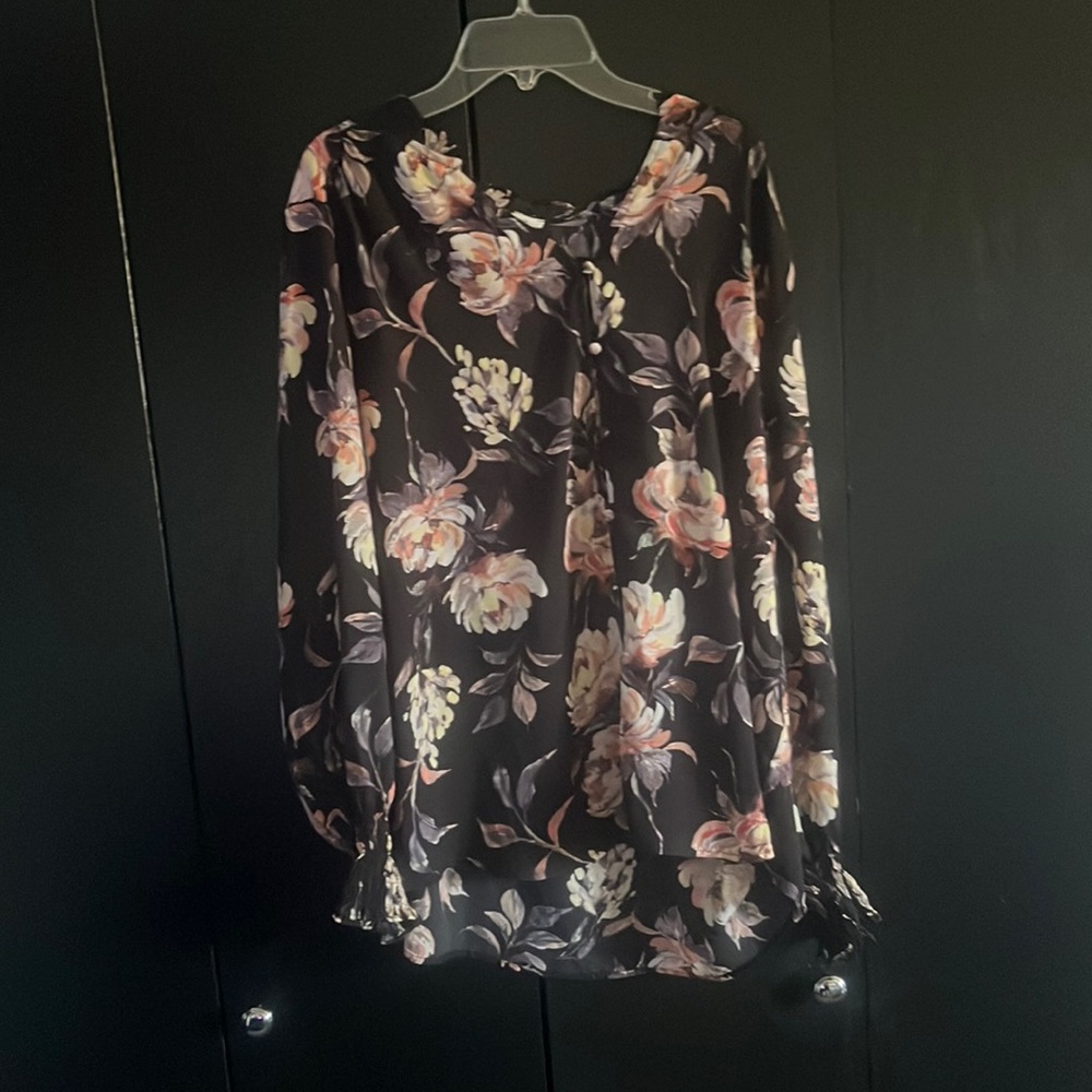 Maurices Women’s Button Down Floral Top Size 0x